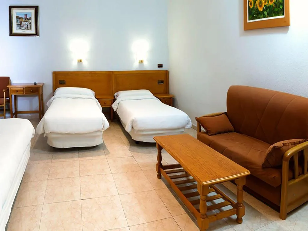 Room, Hostal La Maya, Madrid