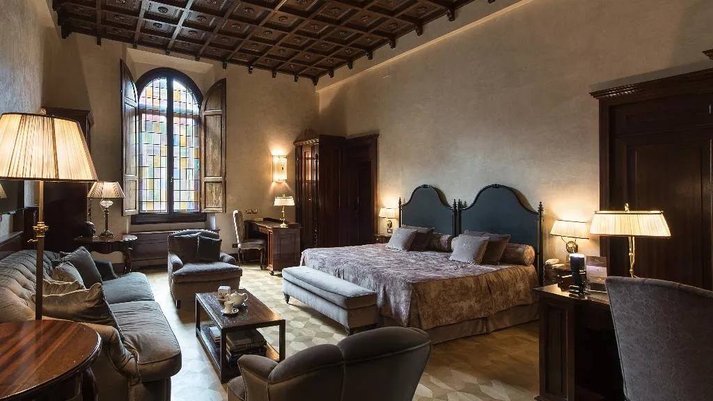 TRIPLE EXECUTIVE Room, Grand Hotel Baglioni, Florence