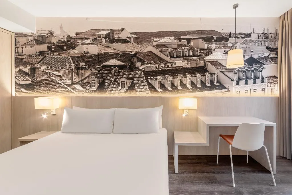 Double or Twin SUPERIOR Room, Dorma Liberdade, Lisbon