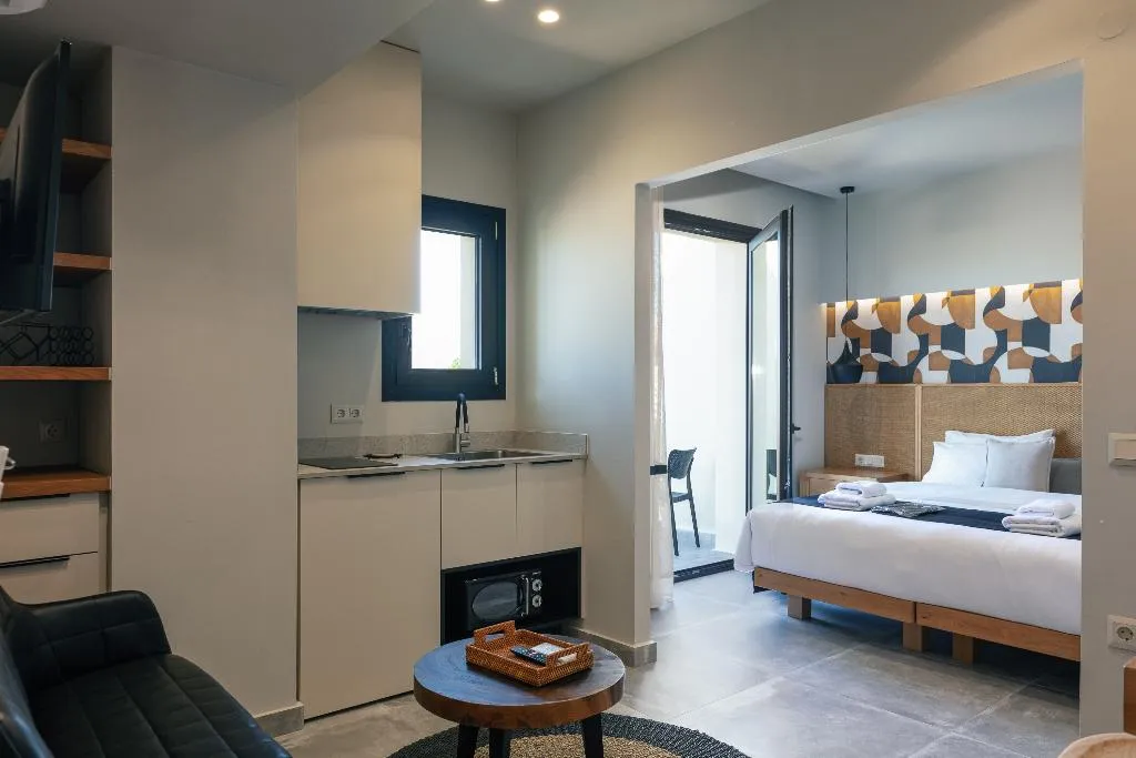 JUNIOR SUITE WITH BALCONY Room, Chapter 02 Gallery Suites, Crete