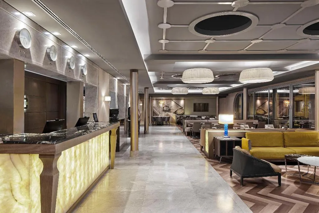 Lobby, Titanic Comfort Mitte, Berlin
