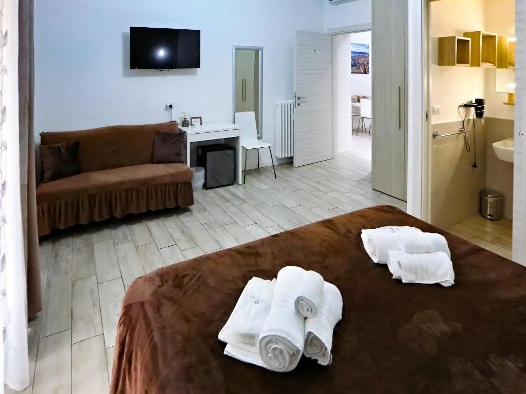 Room, Lotus Roma, Rome