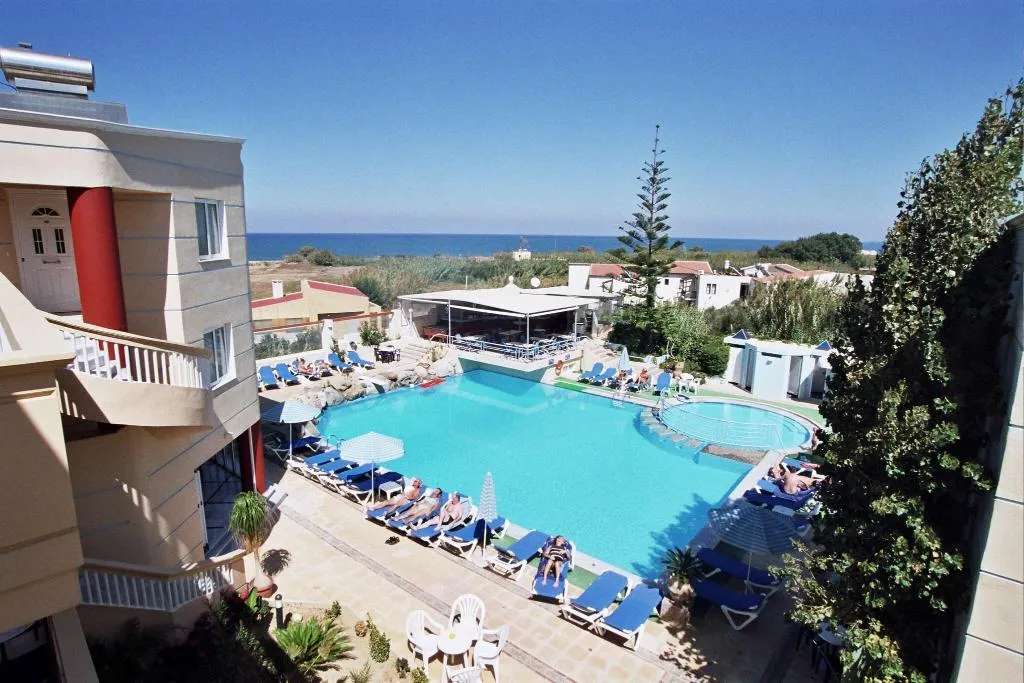 Pool, Futura, Crete