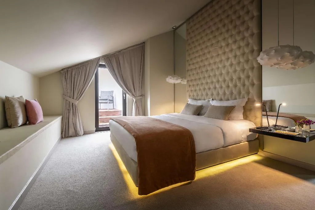 Room, 9 Hotel Mercy, Lisbon