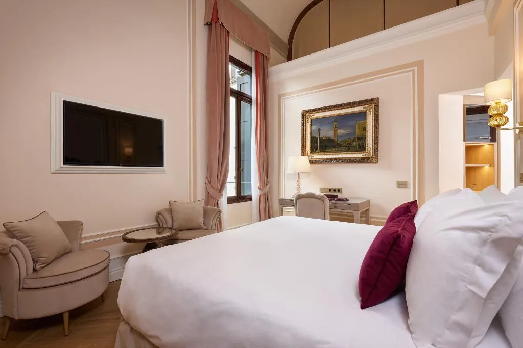DOUBLE CLASSIC GARDEN VIEW Room, Palazzo Giovanelli e Gran Canal, Venice