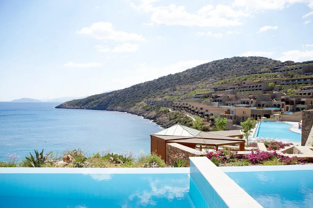 JUNIOR SUITE DELUXE WITH PRIVATE POOL Room, Daios Cove, Crete