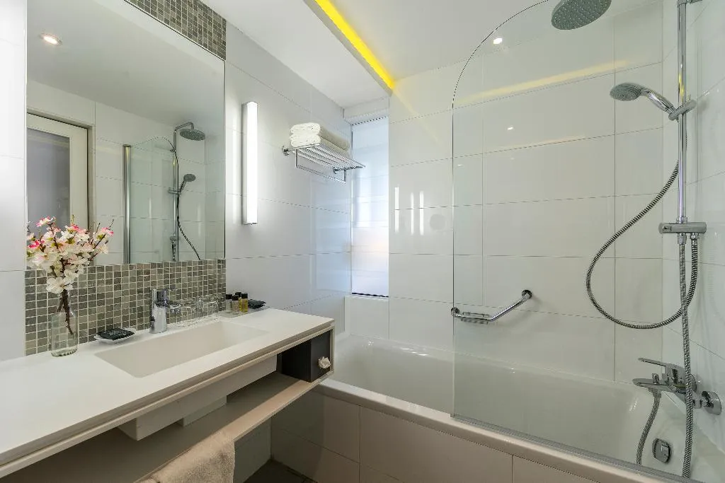 Room, Melissi Beach Hotel & Spa, Cyprus