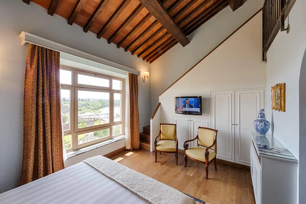 JUNIOR SUITE CLASSIC Room, Hotel Mulino di Firenze, WorldHotels Crafted, Florence
