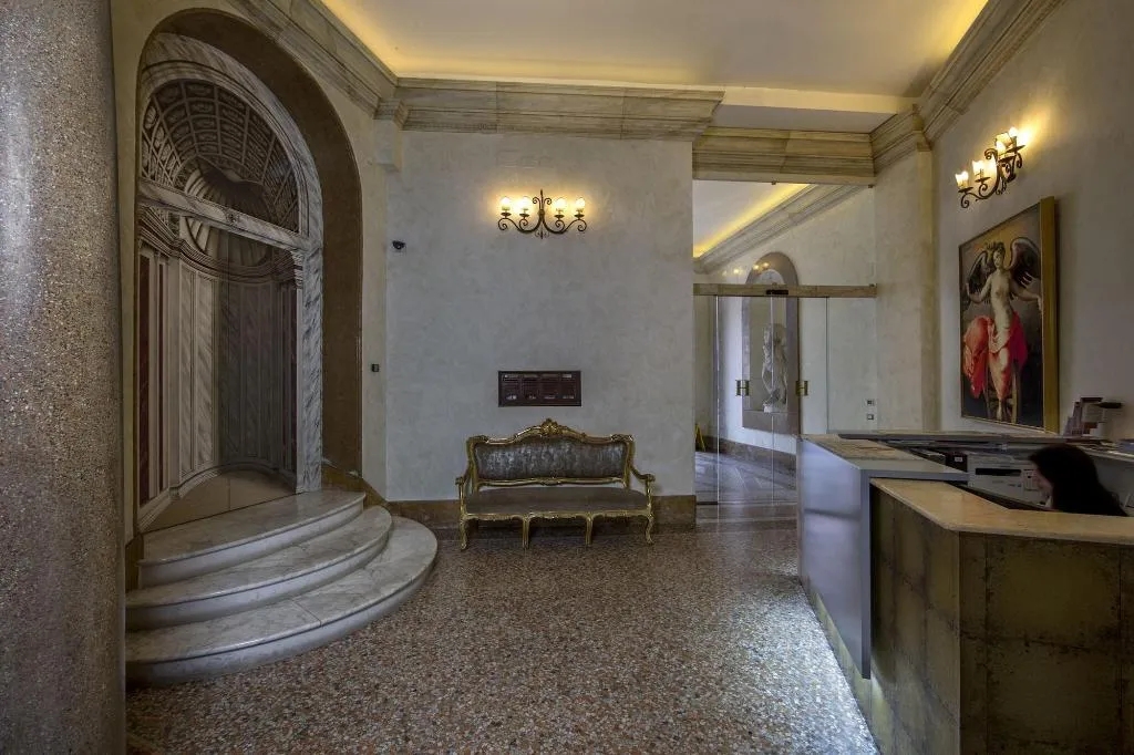 Lobby, Antica Dimora Delle Cinque Lune, Rome