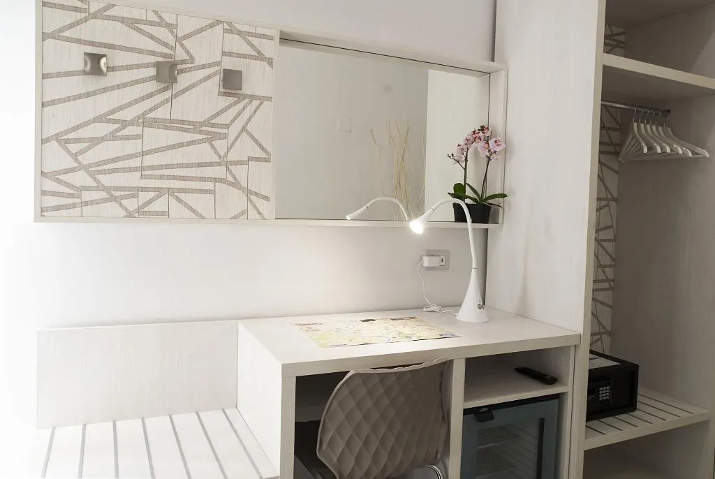 Room, Merulana Holidays, Naples
