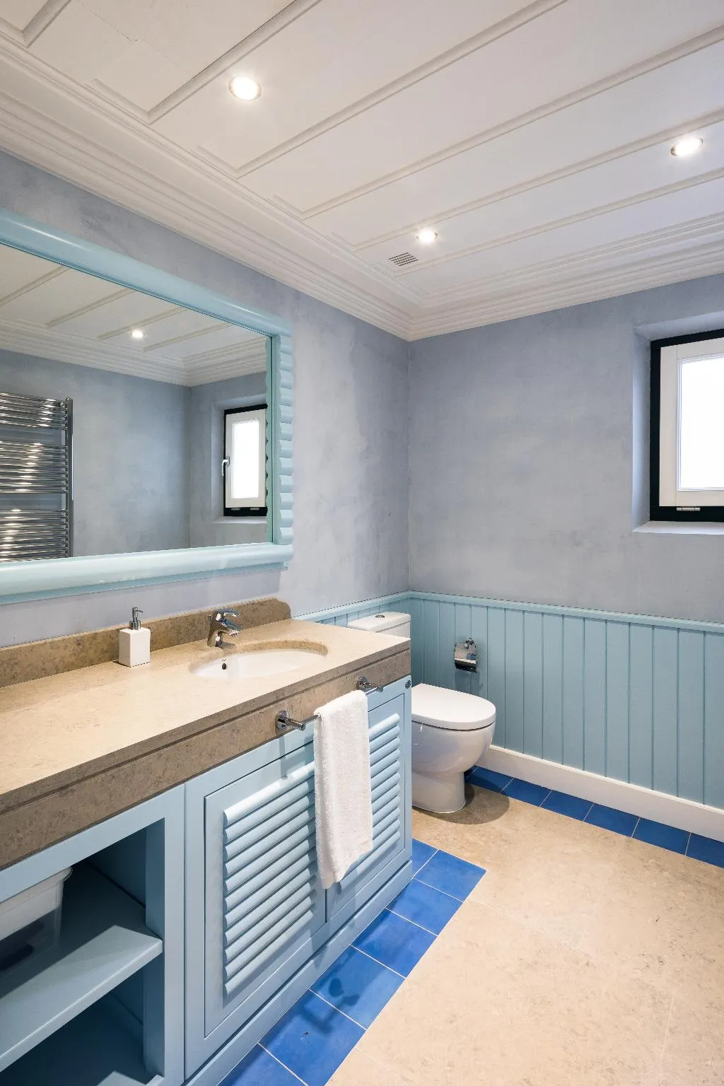 VILLA FOUR BEDROOMS Room, Shantivillas, Algarve