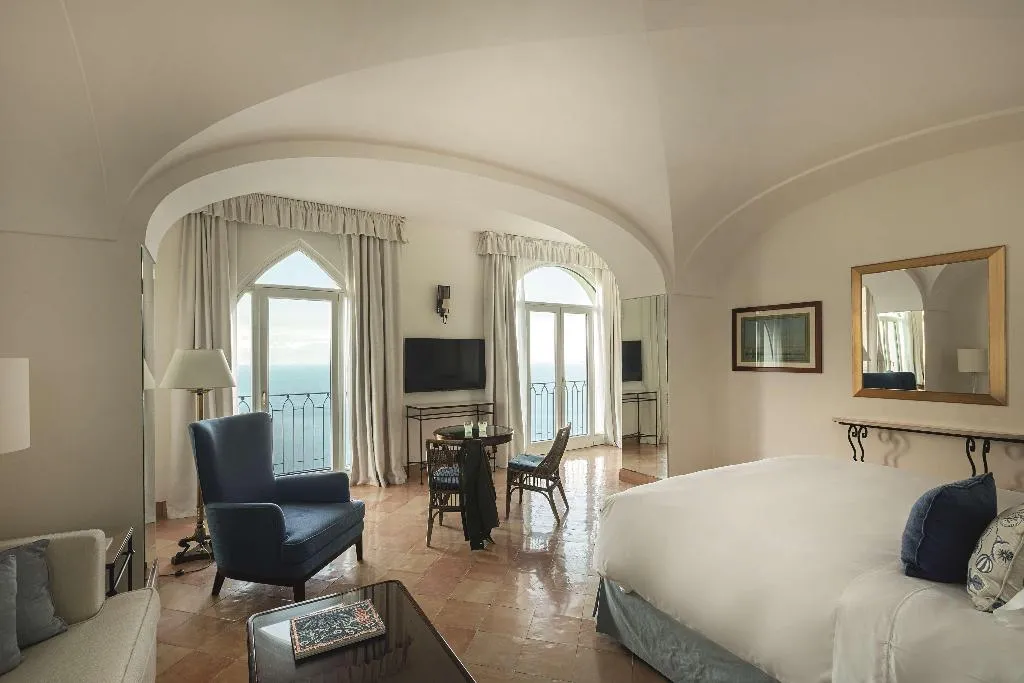 JUNIOR SUITE DELUXE Room, Caruso, A Belmond Hotel, Amalfi Coast, Naples