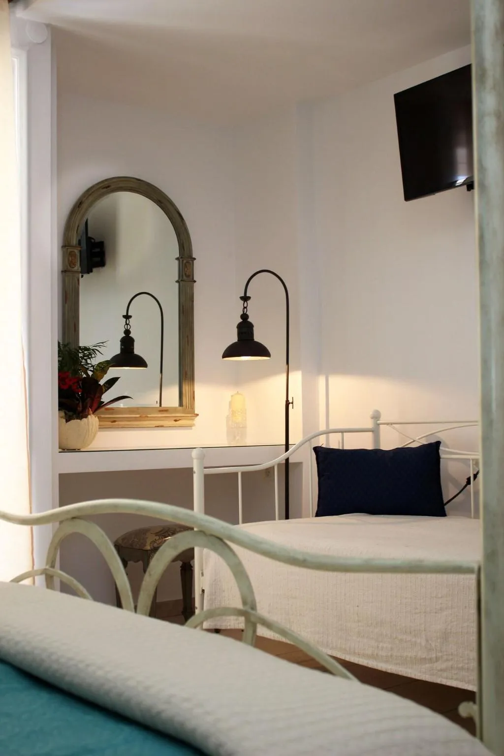 Room, Ikaros Art Hotel, Crete