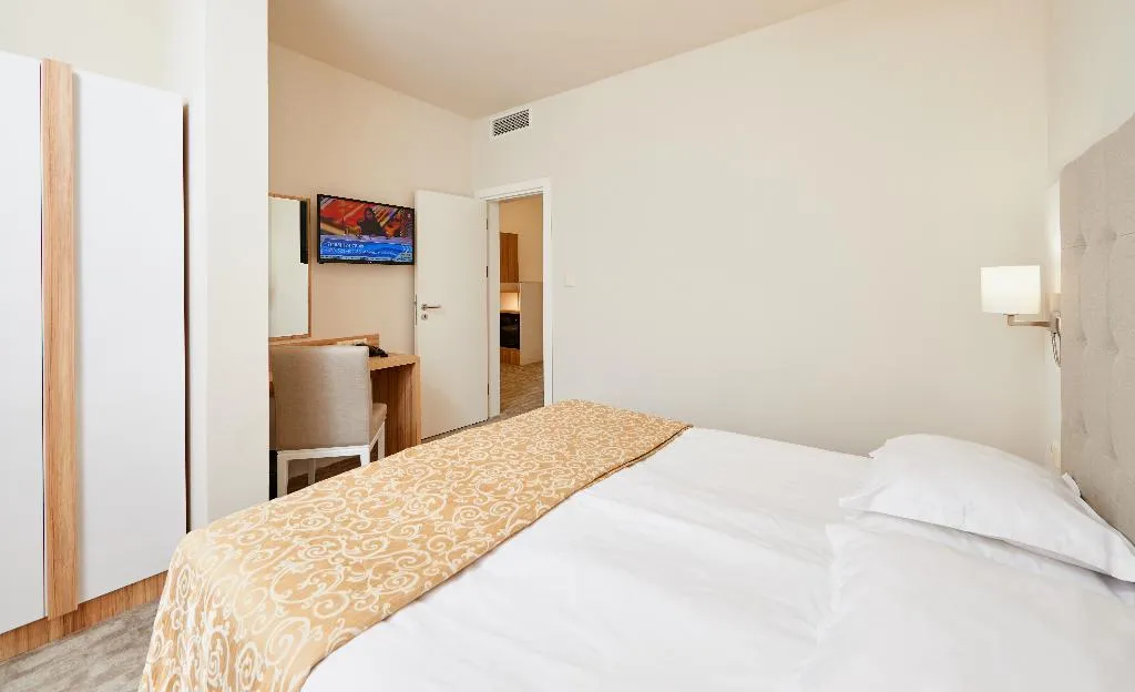 APARTMENT SUPERIOR Room, Laguna Park and Aqua Club, Bourgas