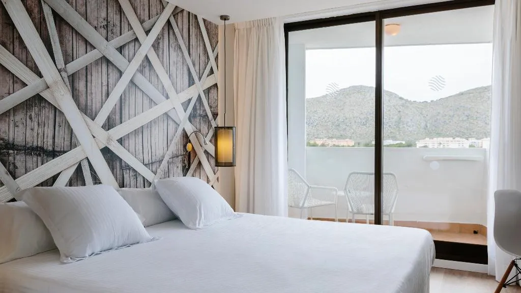 Room, Bordoy Alcudia Bay, Majorca