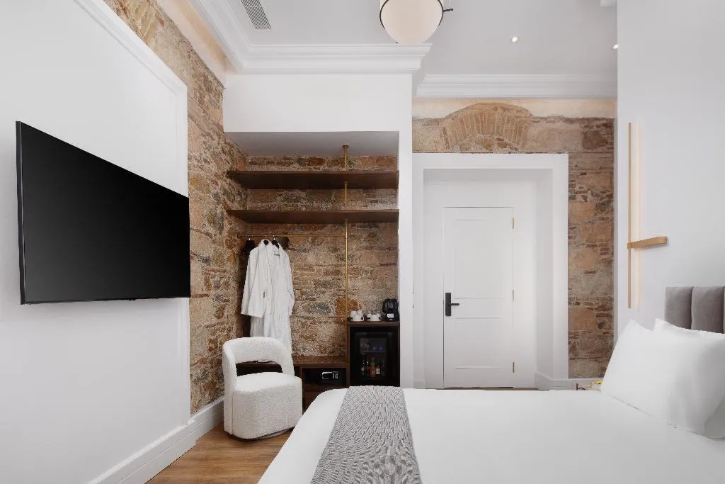 DOUBLE STANDARD Room, La Divina, Athens