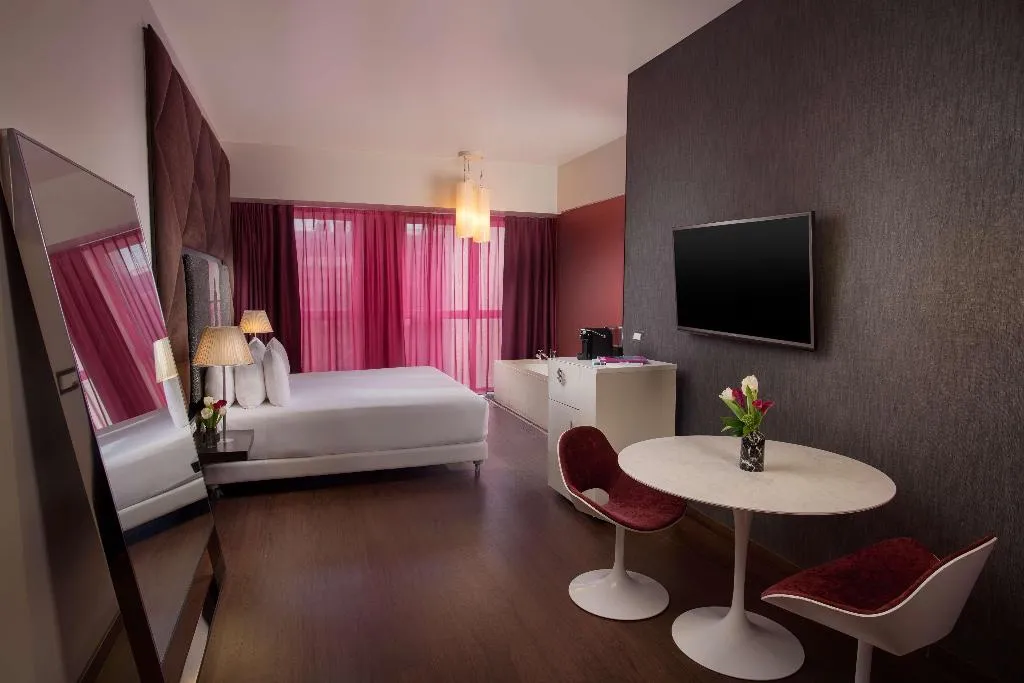 JUNIOR SUITE STANDARD Room, nhow Milano, Milan