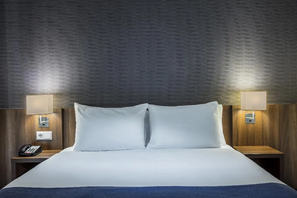 DOUBLE NON SMOKING Room, Holiday Inn Express Amsterdam Schiphol, Amsterdam