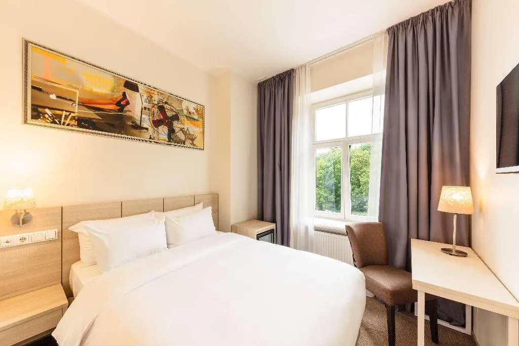 Room STANDARD Room, Radisson Hotel Old Town Riga, Riga