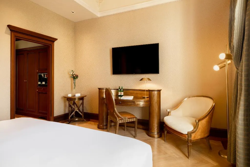 DOUBLE PREMIUM Room, NH Collection Prague Carlo IV, Prague