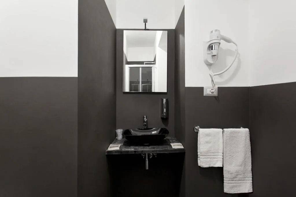 Room, Secret Rhome, Rome