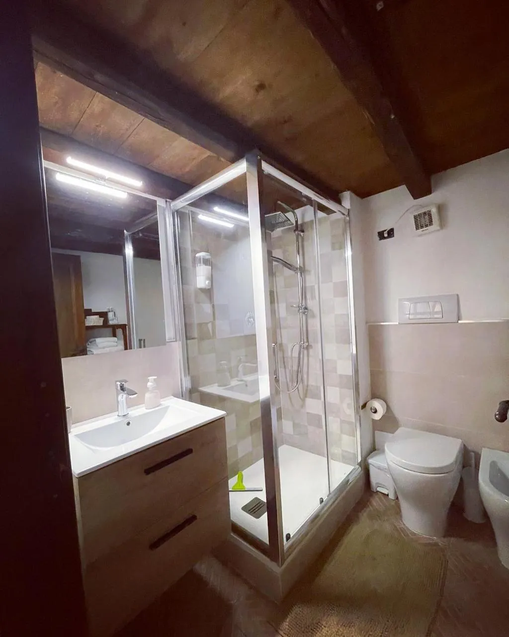 QUADRUPLE DELUXE Room, Kasa Kala, Palermo