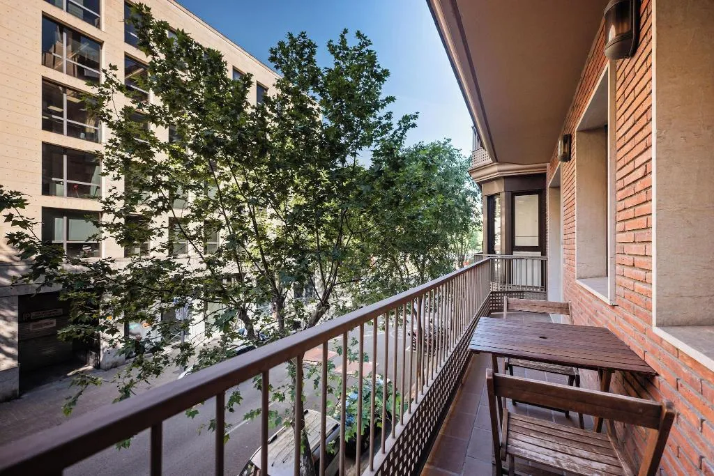 Terrace, Aparthotel Napols, Barcelona