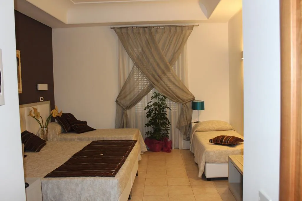 QUADRUPLE CLASSIC Room, Artemisia Palace, Palermo