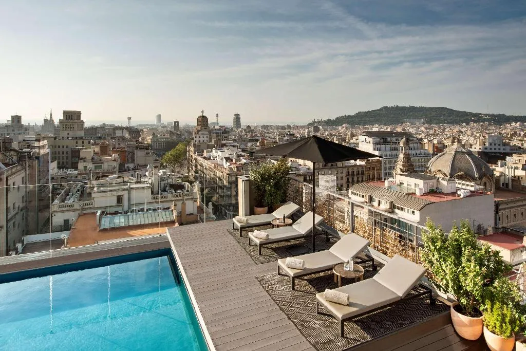 Pool, NH Collection Barcelona Gran Hotel Calderón, Barcelona