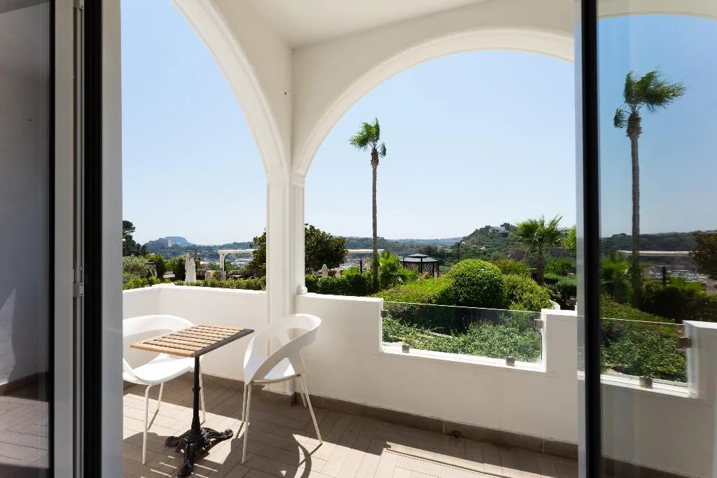 TRIPLE EXECUTIVE Room, Il Gabbiano, Naples