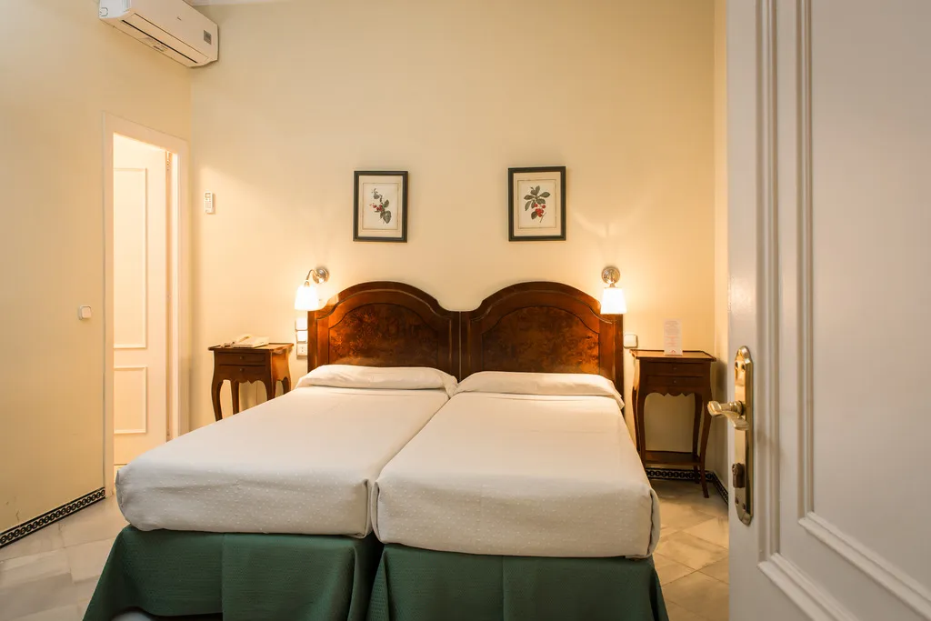 Room, Hotel Abril, Seville