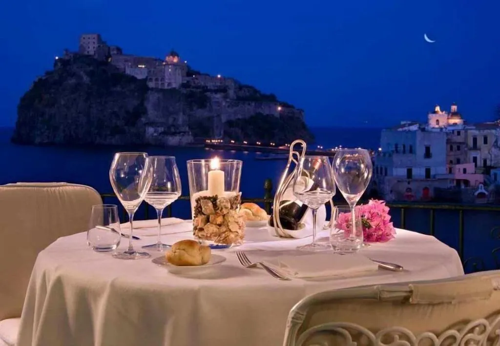 SUITE LUXURY SEA VIEW Room, Miramare e Castello, Naples