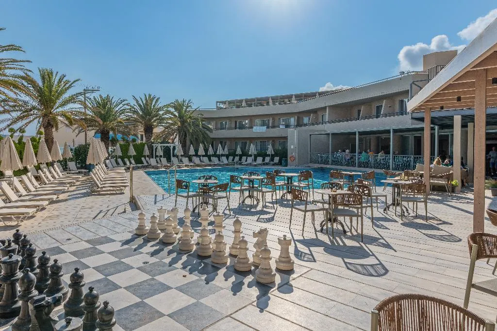 Sports and Entertainment, Minos, Crete