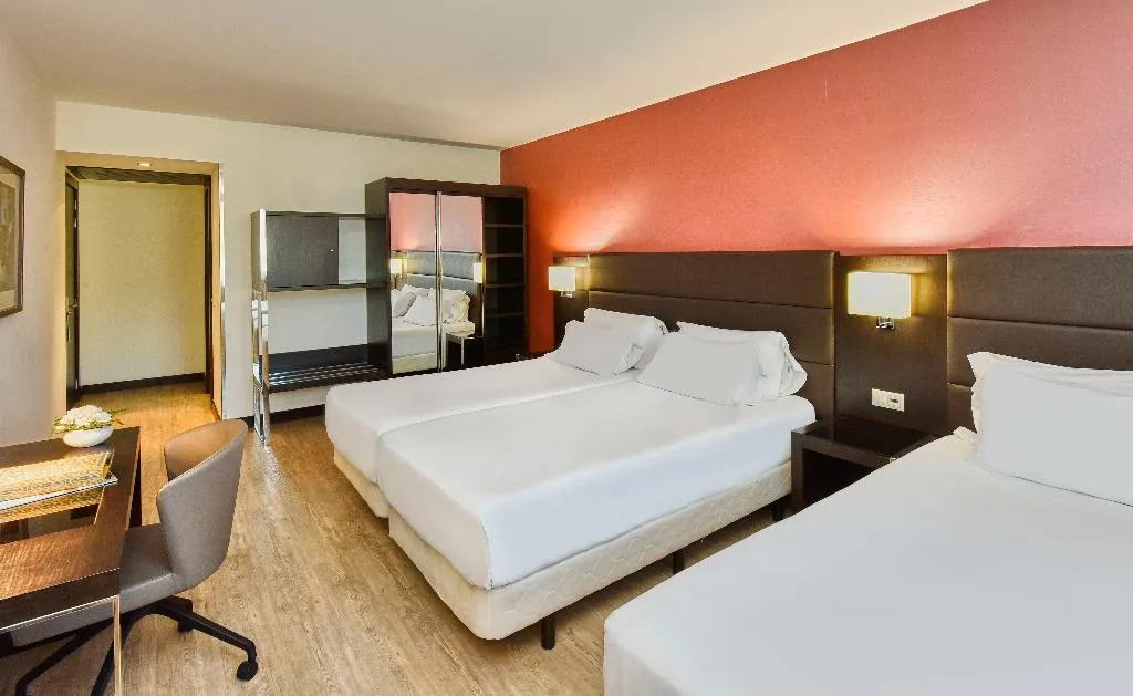 TRIPLE STANDARD Room, NH Coimbra Dona Inês, Porto