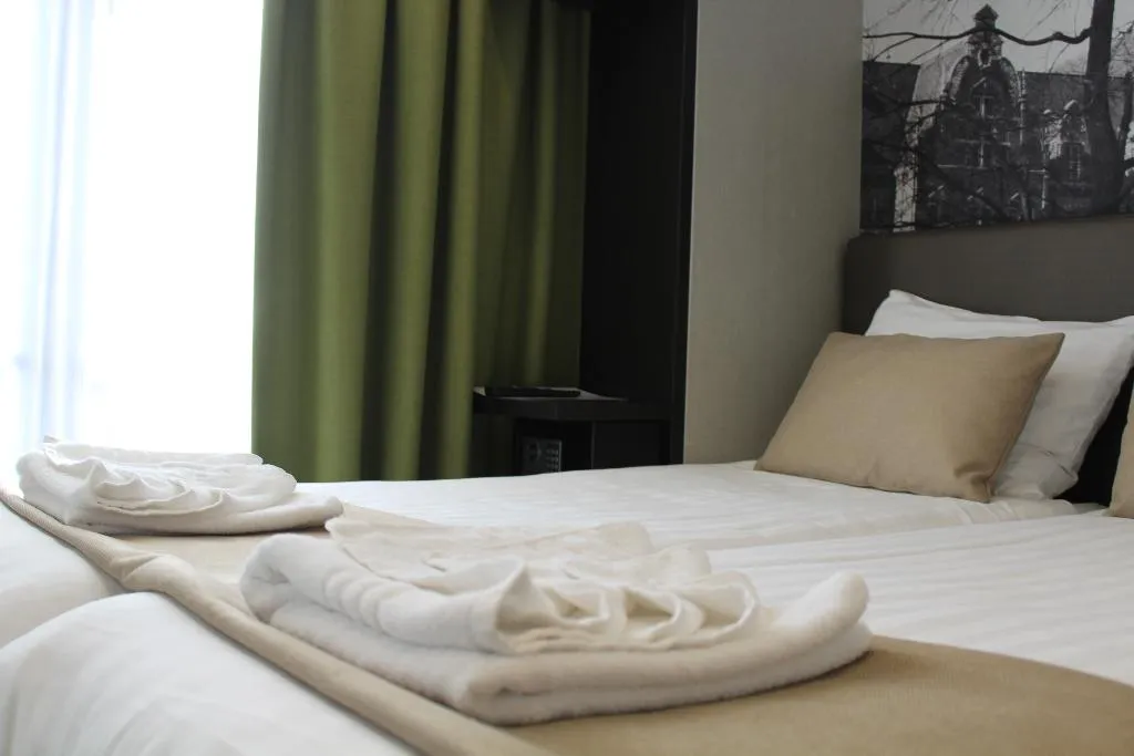 TWIN DELUXE Room, Royal Amsterdam Hotel, Amsterdam