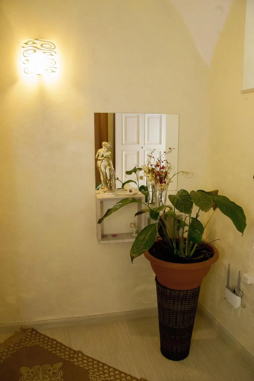 Lobby, Residence Confalone, Naples