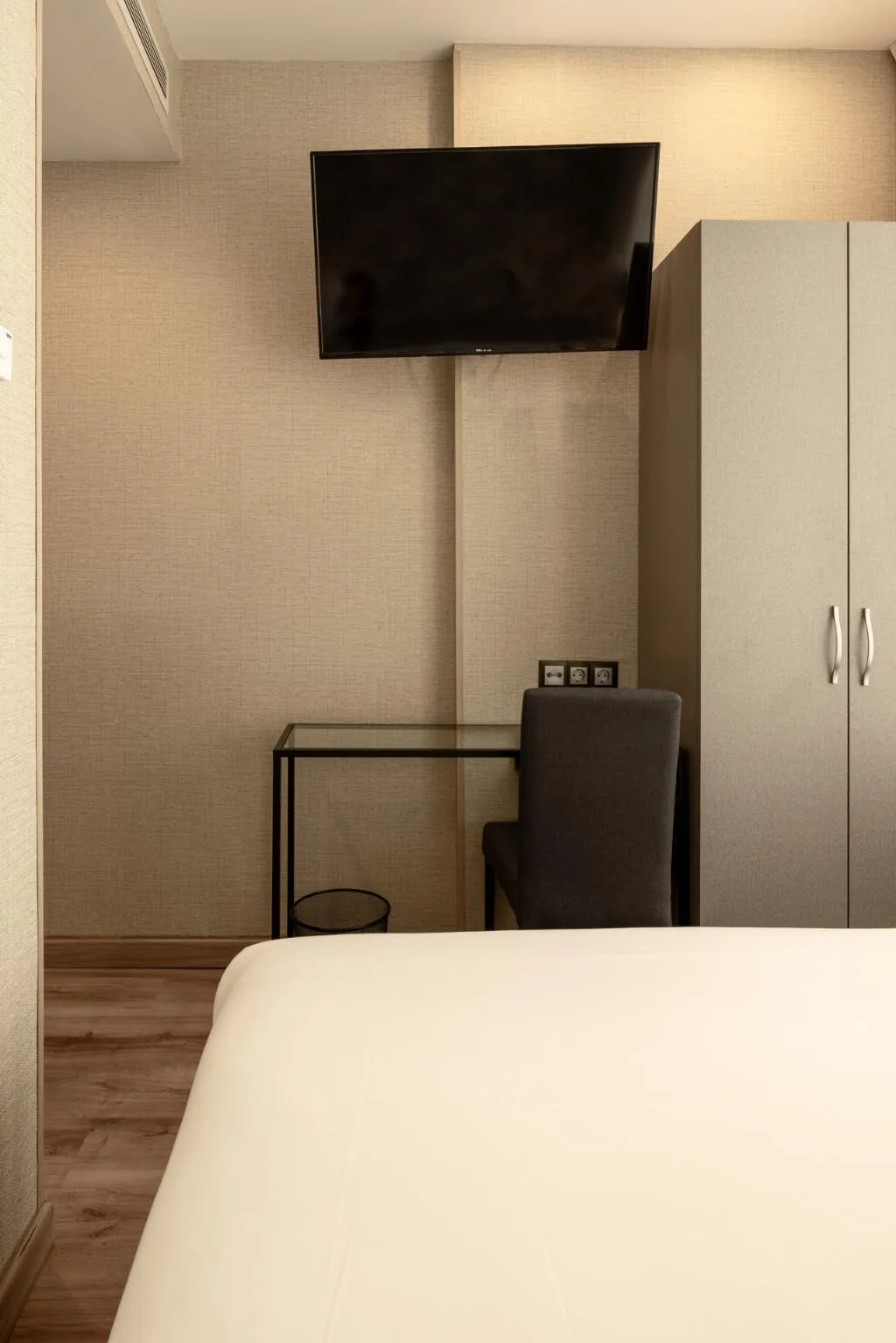 Room, Avenida Gran Via, Madrid