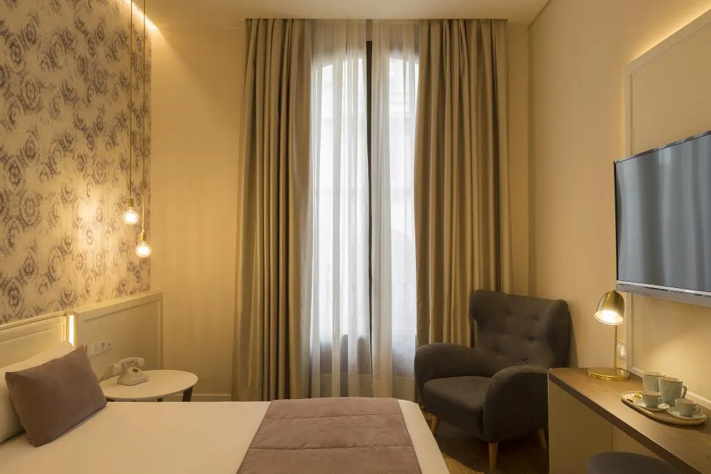 DOUBLE SINGLE USE STANDARD Room, Icon Bcn, Barcelona