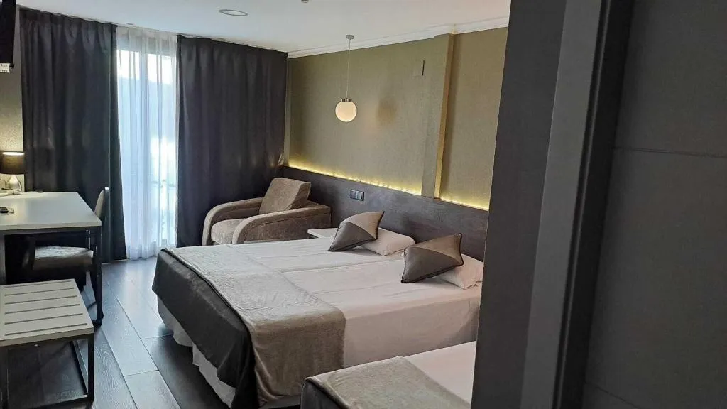 Room, Moderno, Barcelona