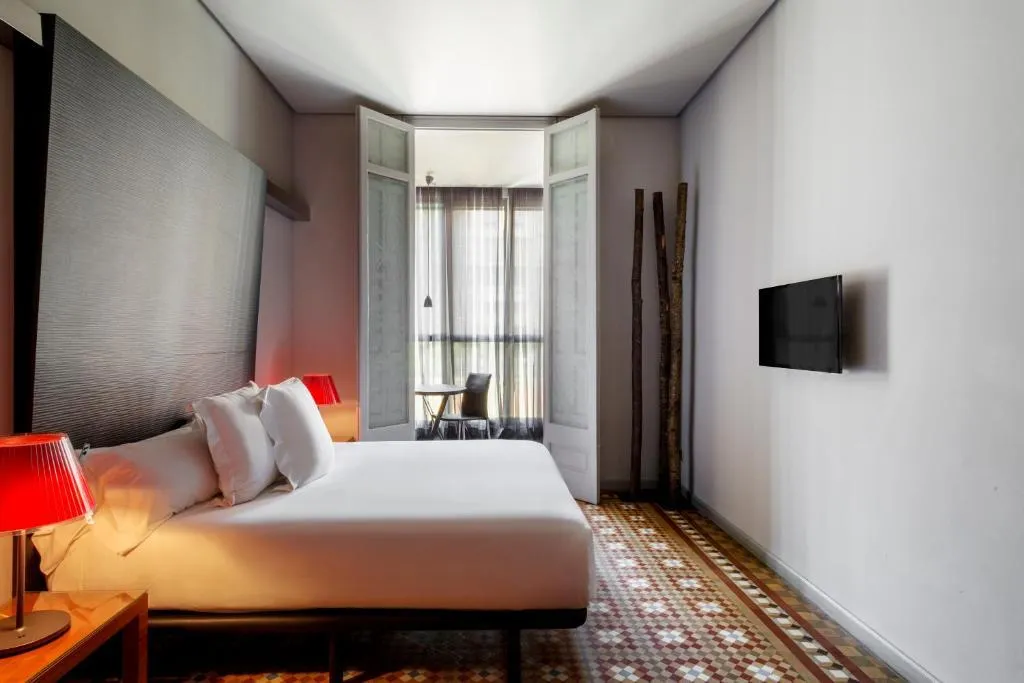 APARTMENT CAPACITY 4 Room, Balmes, Barcelona