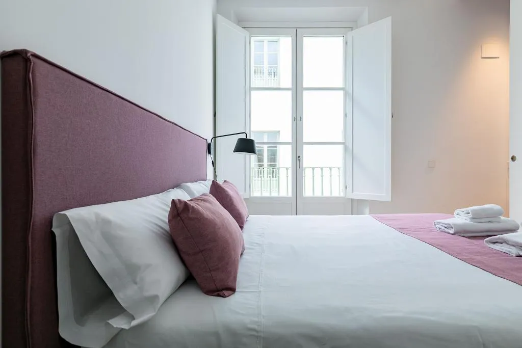APARTMENT CAPACITY 4 ONE BEDROOM Room, Holiday Rentals Los Salados, Seville