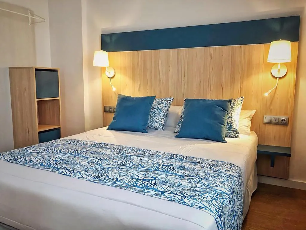 TRIPLE STANDARD Room, Hotel Salou Beach Rentalmar, Costa Dorada
