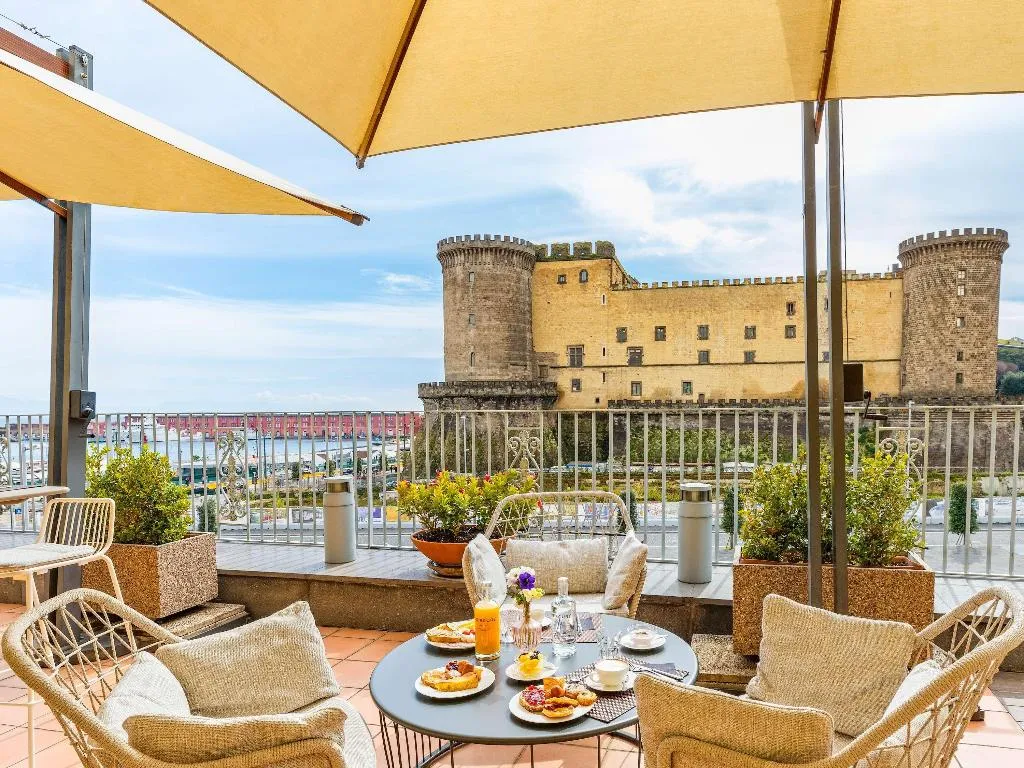 General view, Mercure Napoli Centro Angioino, Naples