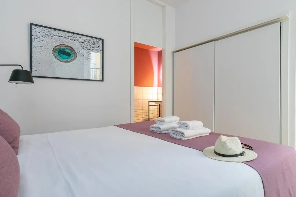 APARTMENT CAPACITY 5 ONE BEDROOM Room, Holiday Rentals Los Salados, Seville