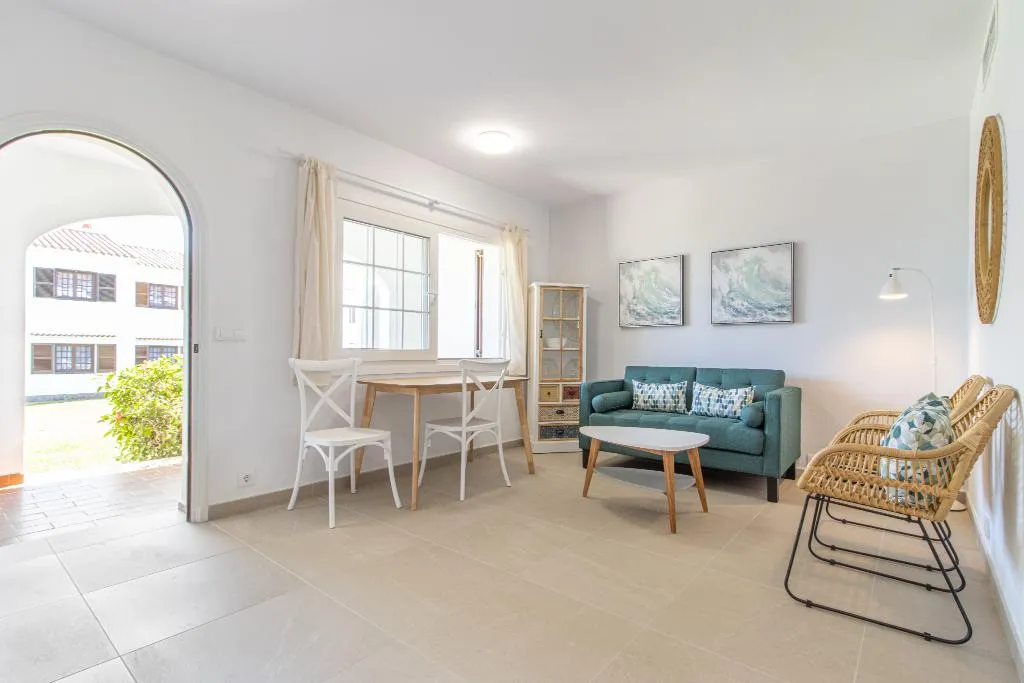 APARTMENT TWO BEDROOMS Room, Son Bou Playa Gold, Menorca