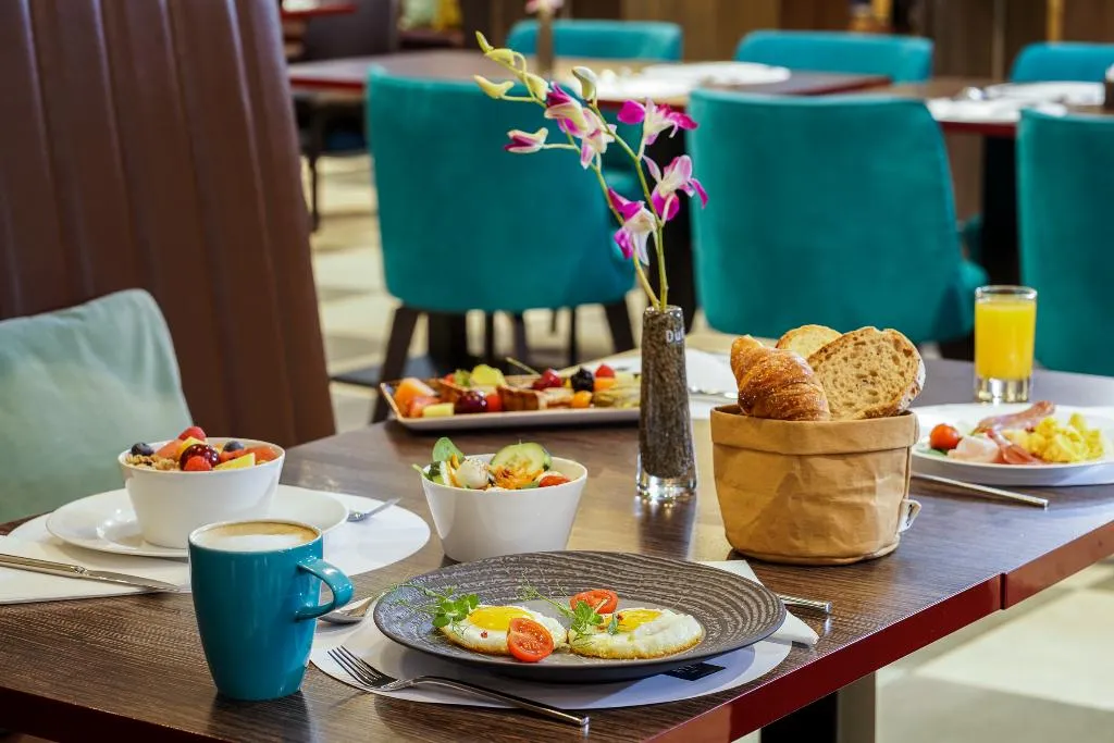 Restaurant, NYX Hotel Milan by Leonardo Hotels, Milan