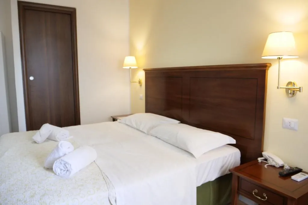 DOUBLE STANDARD Room, Hotel Elios, Taormina
