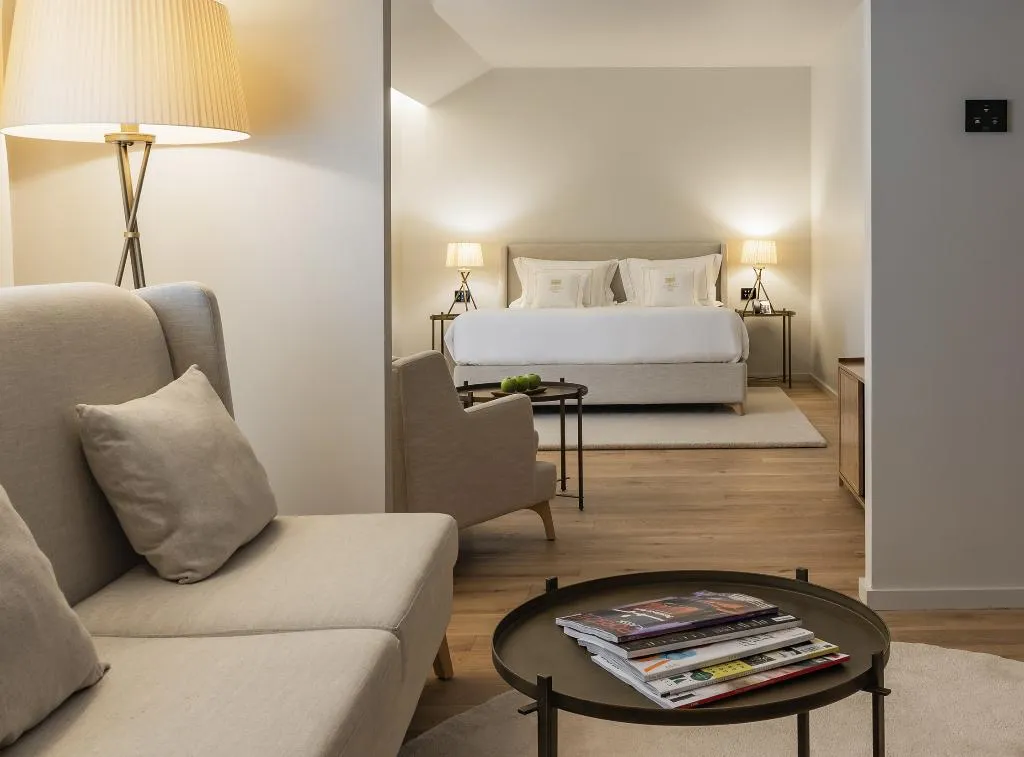 SUITE KING BED ONE BEDROOM  Room, Vignette Collection  Casa da Companhia, Porto