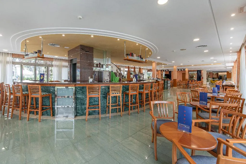 Bar, Obelisco, Majorca