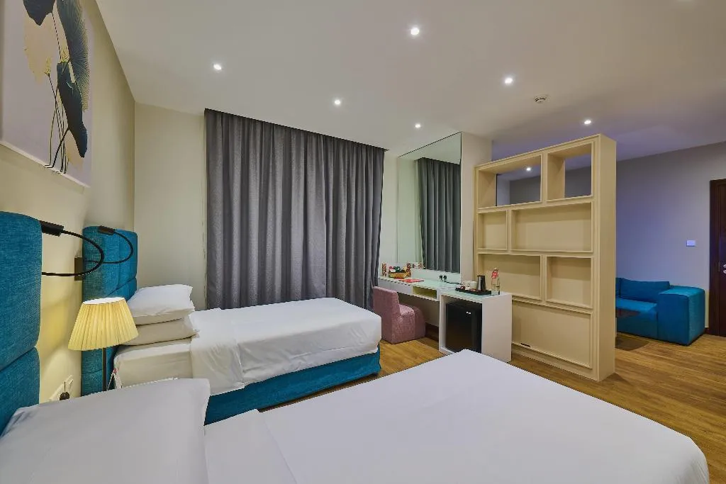 TWIN DELUXE CITY VIEW Room, Ramada Hotel & Suites by Wyndham JBR, Dubai